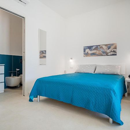 Ambra Holiday Rooms - Rooms & Beach San Teodoro  Exteriör bild