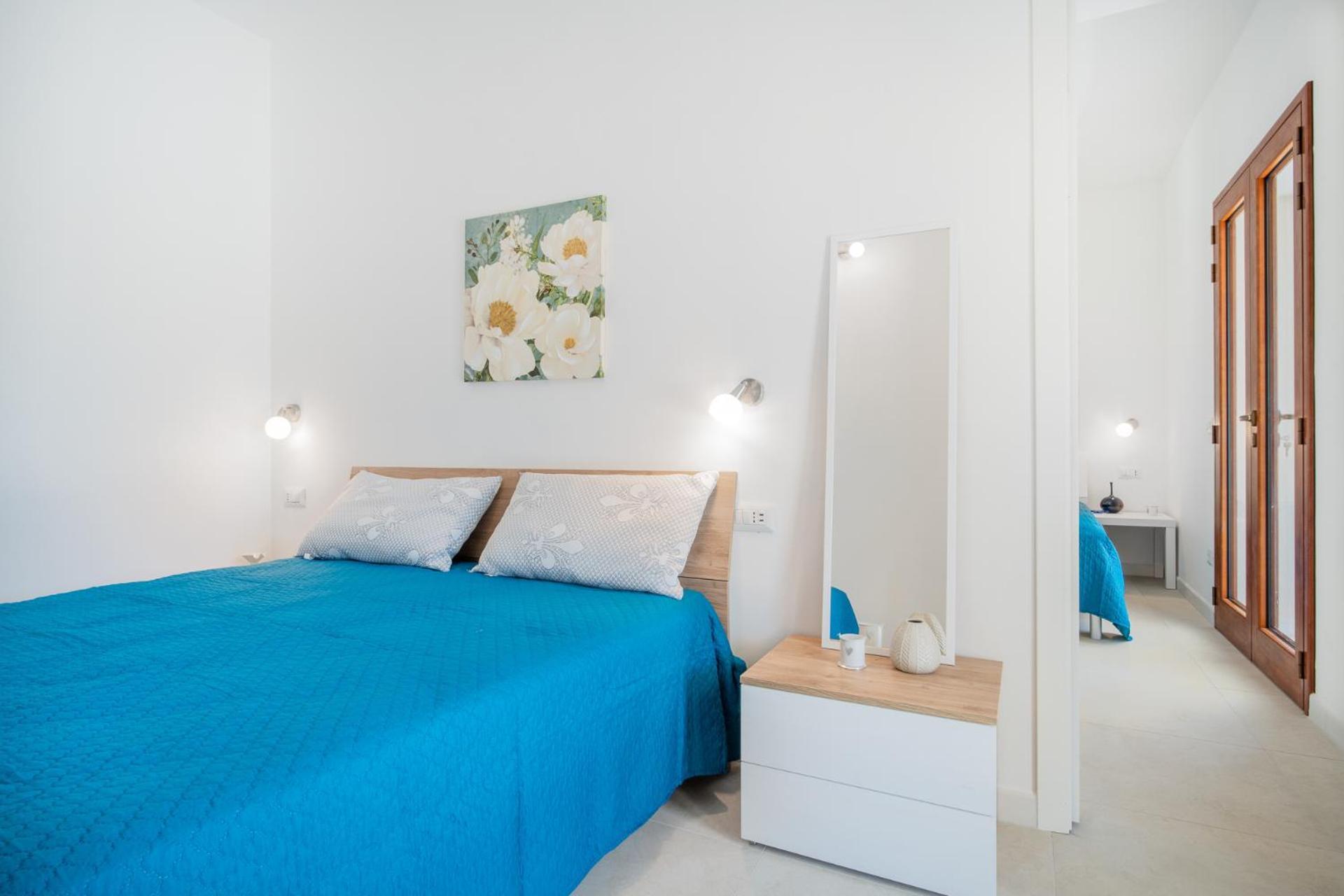 Ambra Holiday Rooms - Rooms & Beach San Teodoro  Exteriör bild