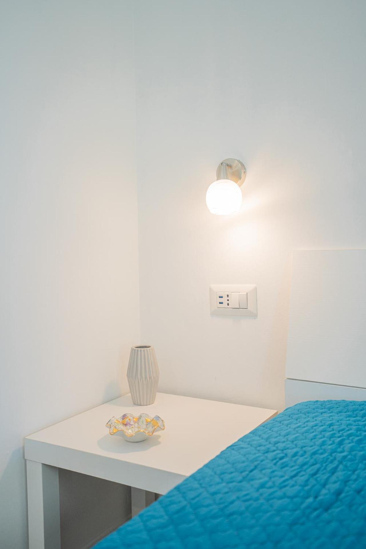 Ambra Holiday Rooms - Rooms & Beach San Teodoro  Exteriör bild
